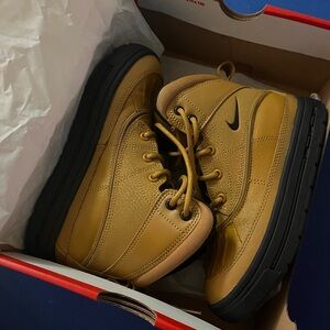 Nike Wheat and Black Woodside 2 High Boots